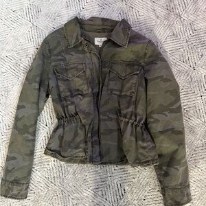 American Eagle Outfitters Camouflage Utility Jacket